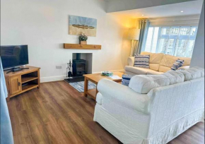 Coastland Cottage